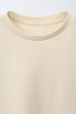 ZARA ОДНОТОННАЯ ФУТБОЛКА ИЗ ТКАНИ ИНТЕРЛОК, БЕЖЕВЫЙ