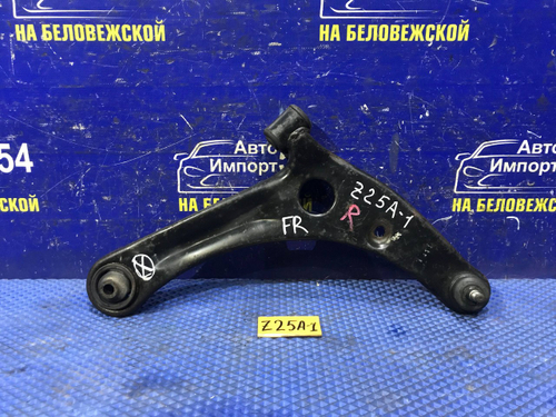 Рычаг передний правый MITSUBISHI COLT 2003