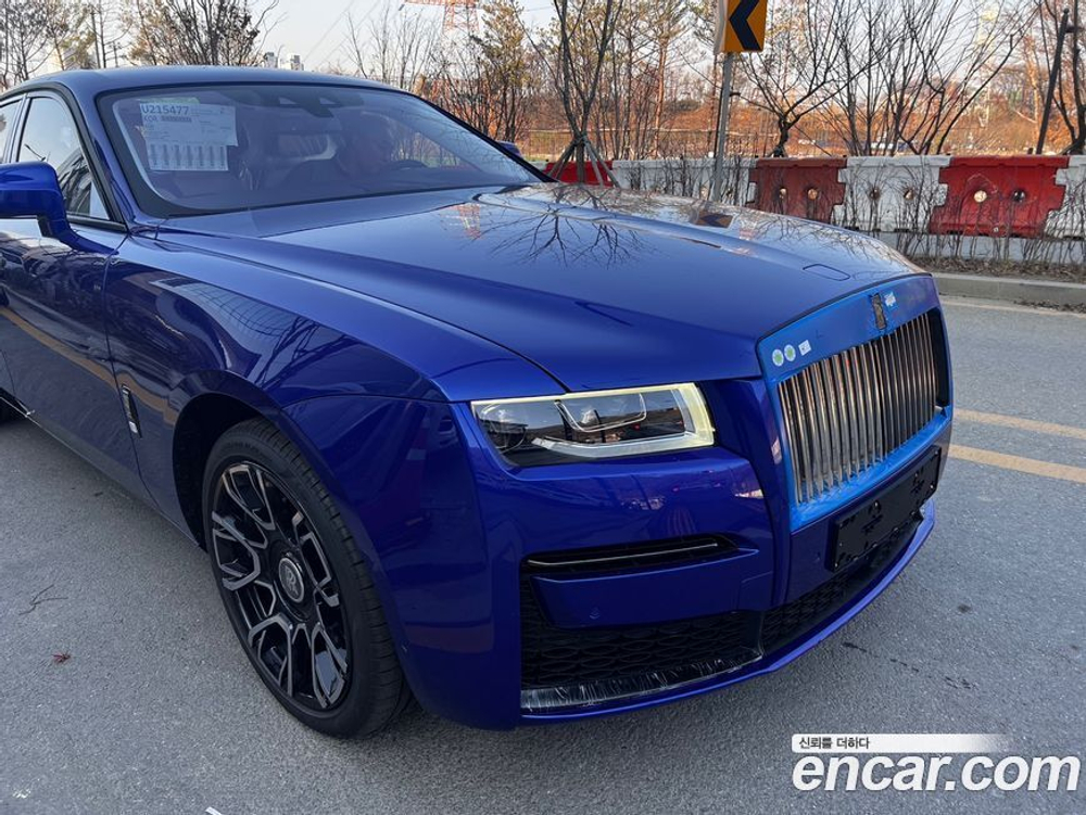 Rolls-Royce Ghost 2 Generation 6.7 V12 Черный Badge (11.2022)