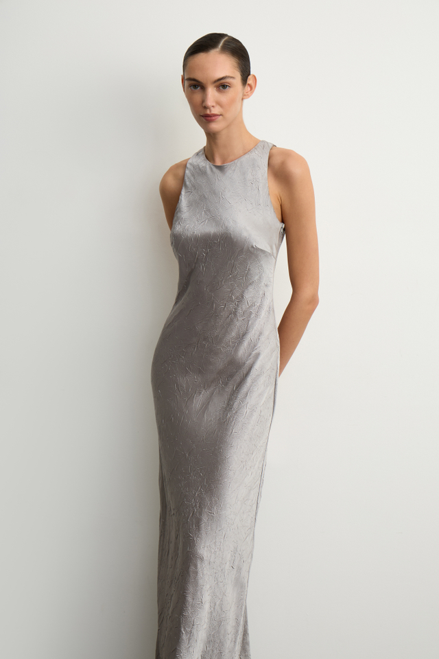 Платье с вырезом халтер из жатого сатина