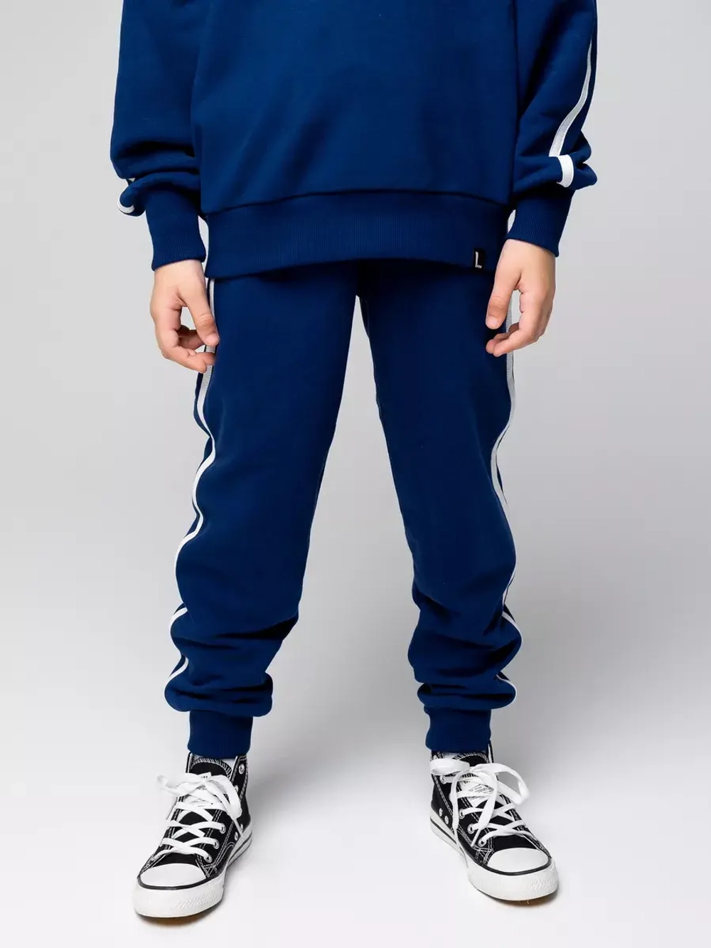 Спортивный костюм для мальчика в школу