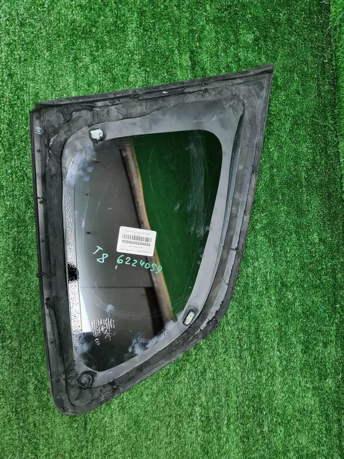 Форточка задняя правая Chery Tiggo 8 Pro (2021-н.в.)