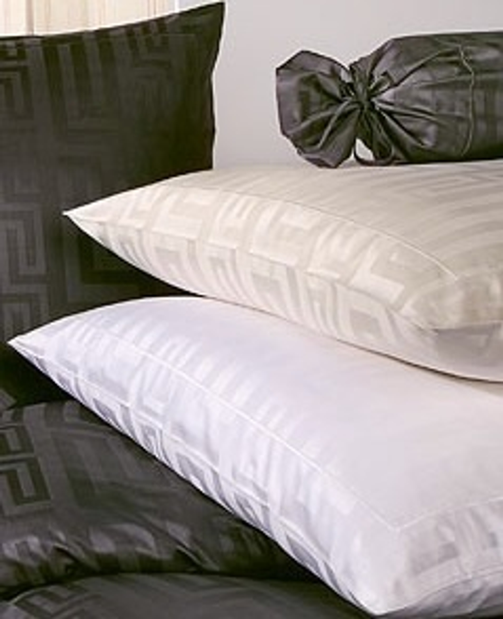 Наволочка 35x40 Elegante Charisma белая фото