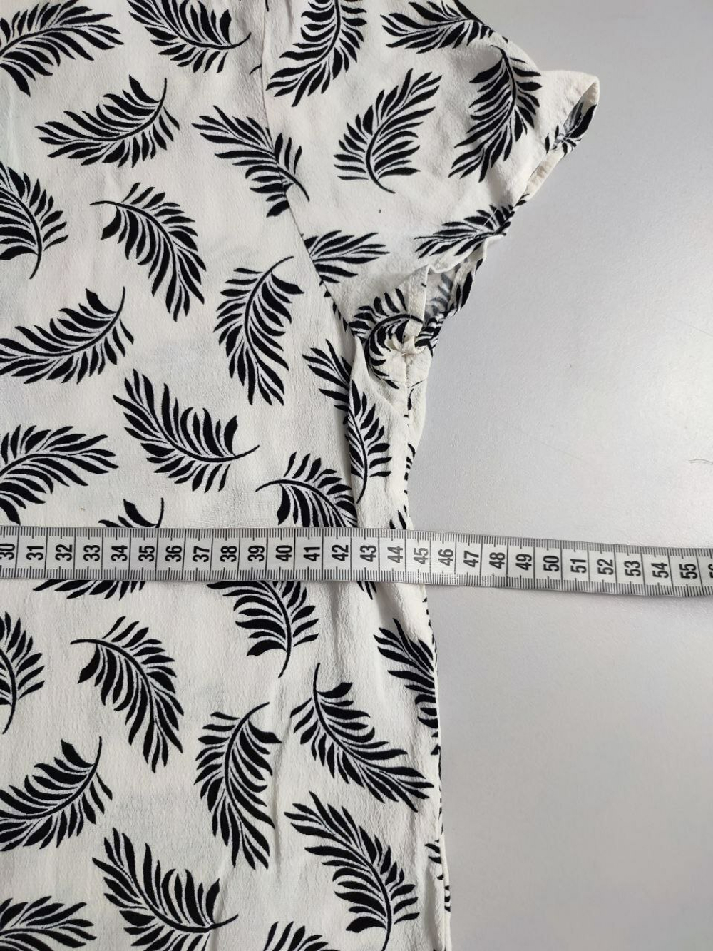 Футболка H&M из вискозы повседневная 42 размер