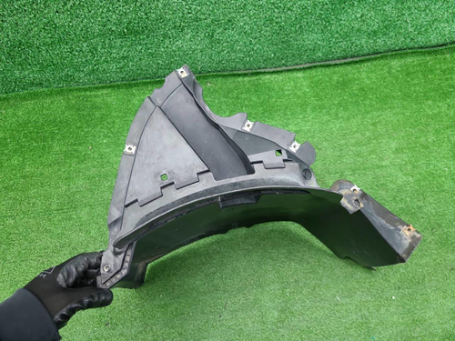 Подкрылок передний правый VW Passat B8 (2014-2020)