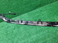 Молдинг решетки радиатора Lexus ES 7 (2018-2021)