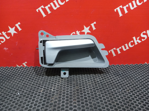 Ручка двери внутренняя правая 2023г