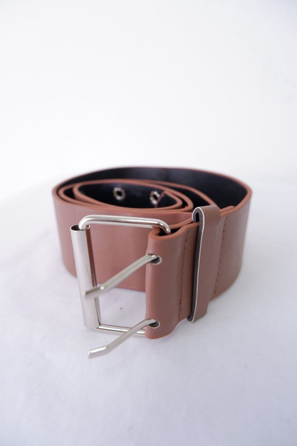 Ремень бежевый базовый, новый