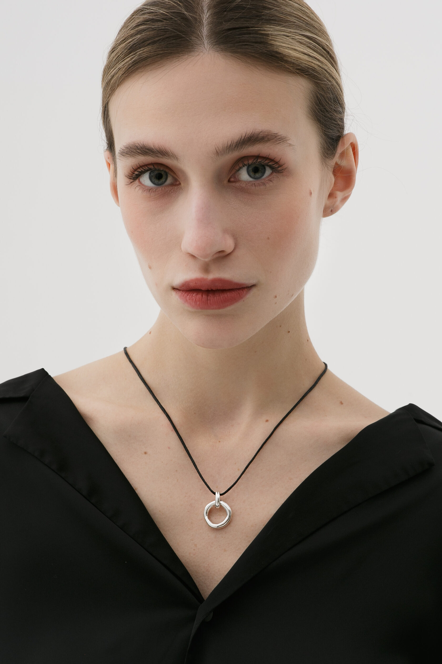 Кулон Тепло на шнурке