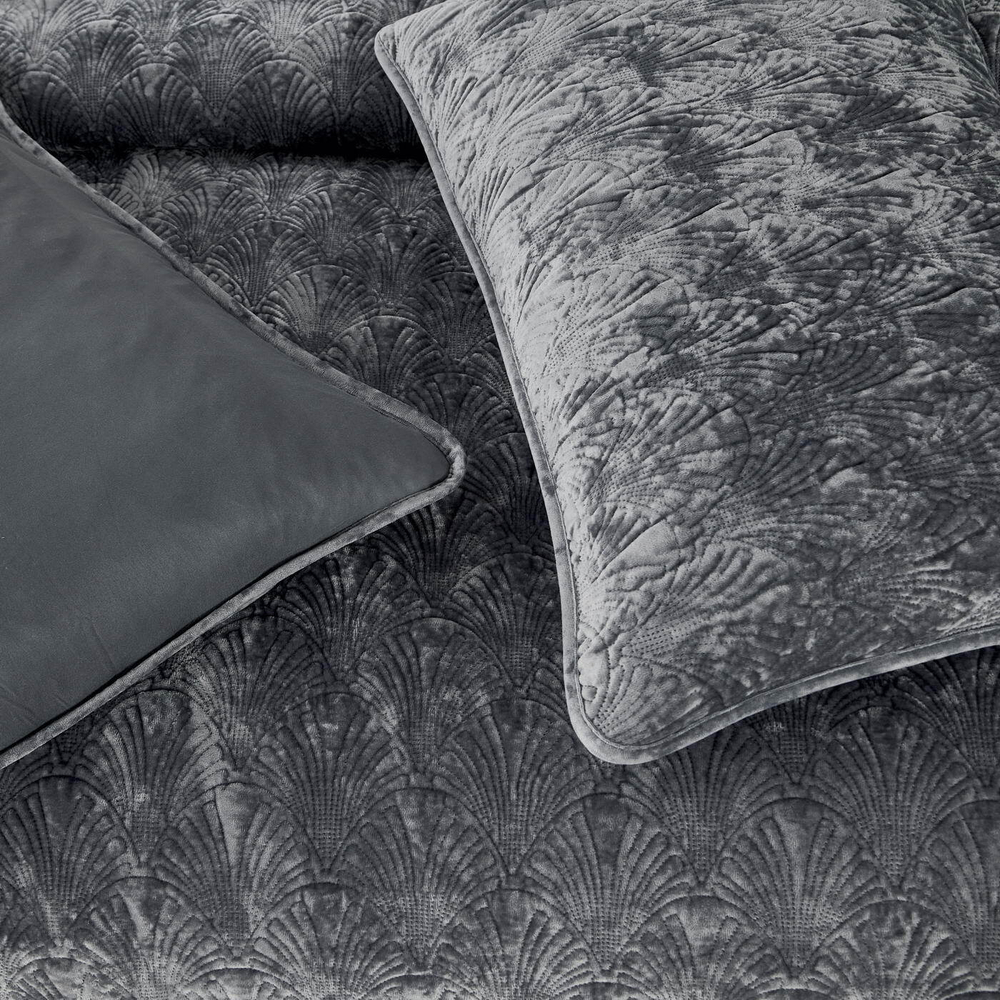 Покрывало 240x260 Sofi De MarkO Розалин серое