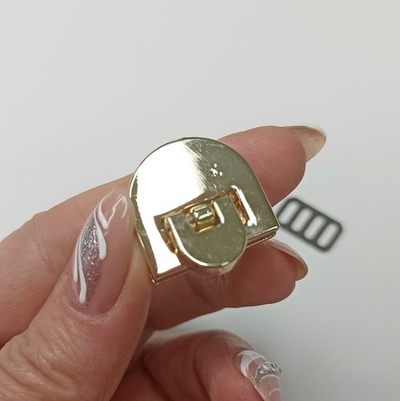 Замок вертушка на винтах 20*20 Золото