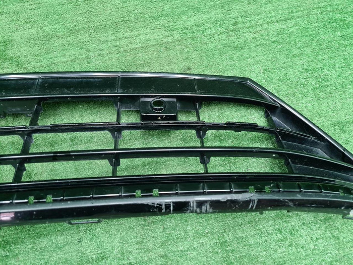 Решетка переднего бампера VW Tiguan 2 16-20 R-line