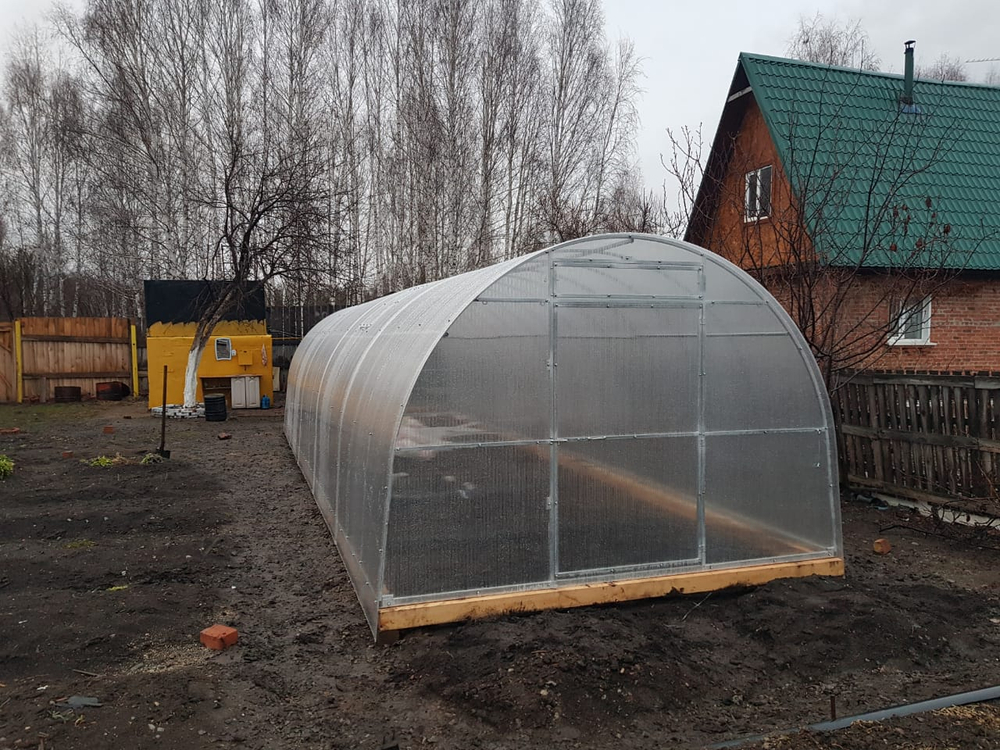 Каркас теплицы "Удачная" Оцинкованная Классик (на ребро) 20*20мм шаг дуг 0.67м, Ширина 3м, высота 2,1м, длина 6м.
