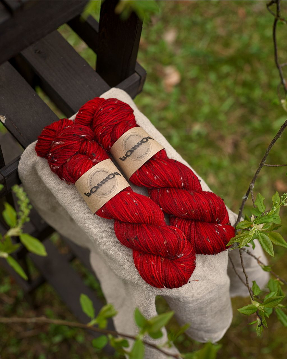 Носочный твид "Красный deep red" 225 м/100 г