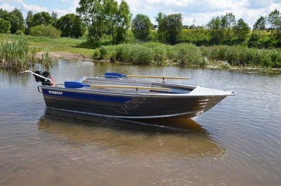 Алюминиевая моторно-гребная лодка RusBoat 42R