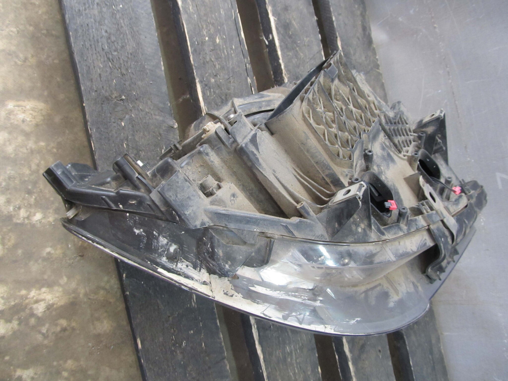 Фара левая BMW 5-Series (F10)  Б/У Оригинал 7343911