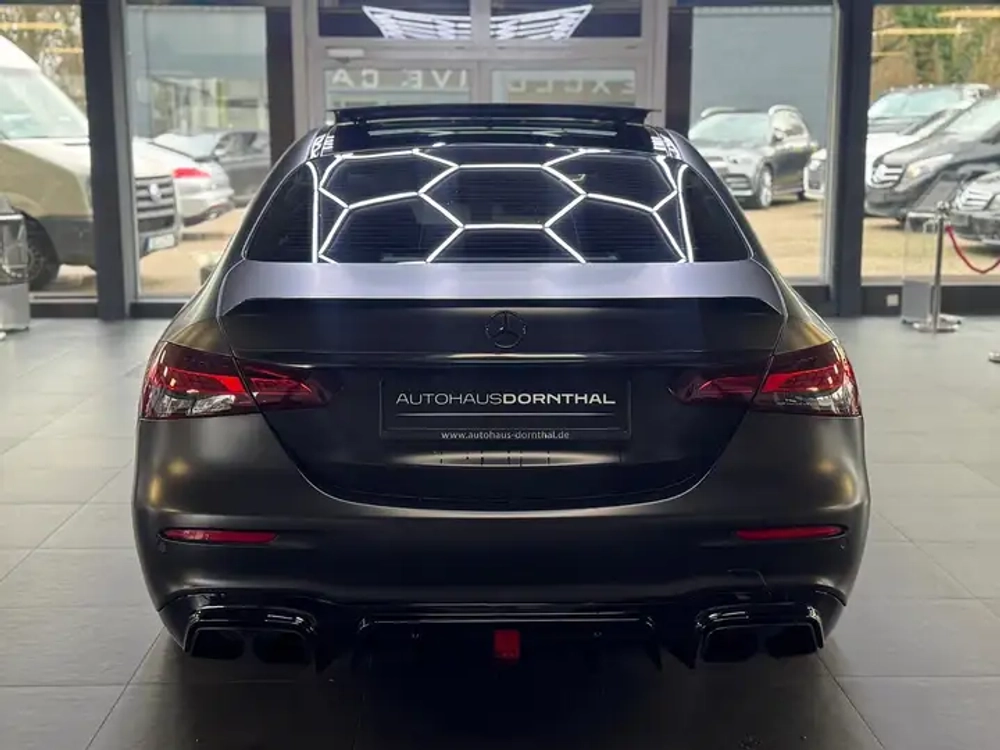 Mercedes-Benz E 63 AMG
