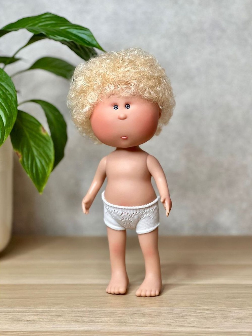 Кукла Nines виниловая 30см MIO без одежды (3000W22A)