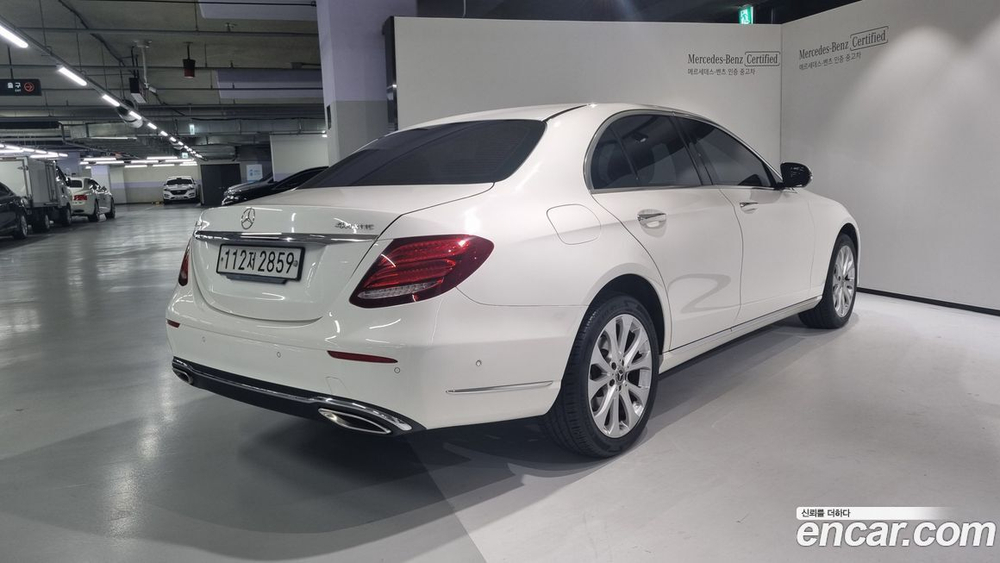 Mercedes-Benz E-Class W213 E300 4MATIC Exclusive (12.2019)