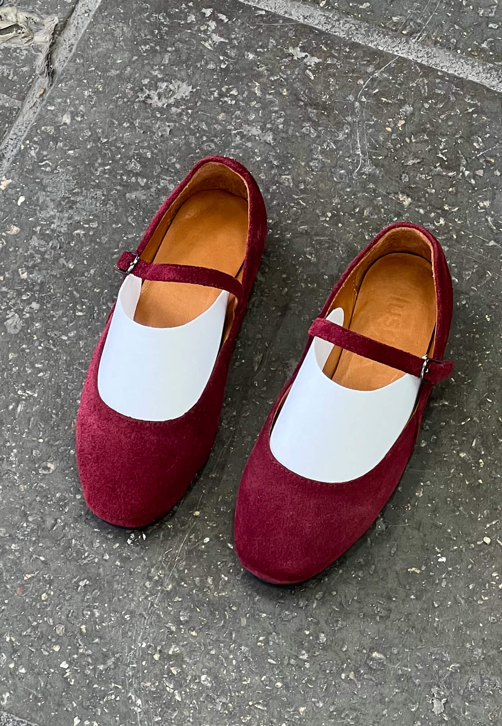 Mary Jane Round // Bordo // Suede