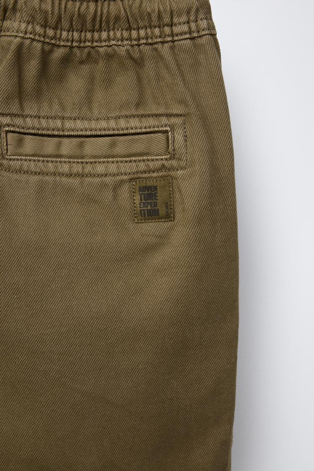 ZARA ШОРТЫ LOOSE-FITTING ИЗ ТВИЛА, ТЕМНЫЙ ХАКИ