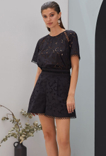 Хлопковые высокие шорты свободного кроя (Размер: XS) (Цвет: черный)