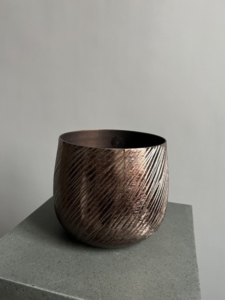 Ваза "Smoke bright" (металл), D17,5xH15 см