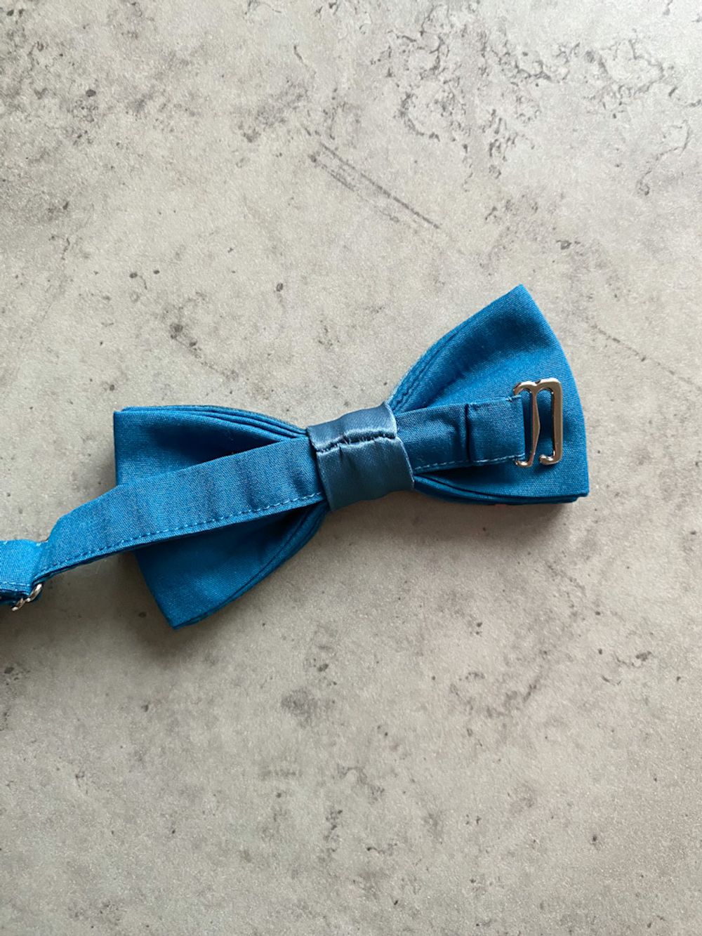 Новый галстук-бабочка