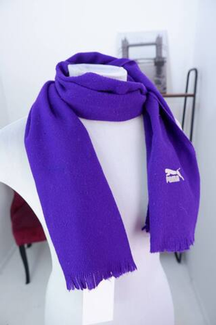 Шарф Puma яркого цвета
