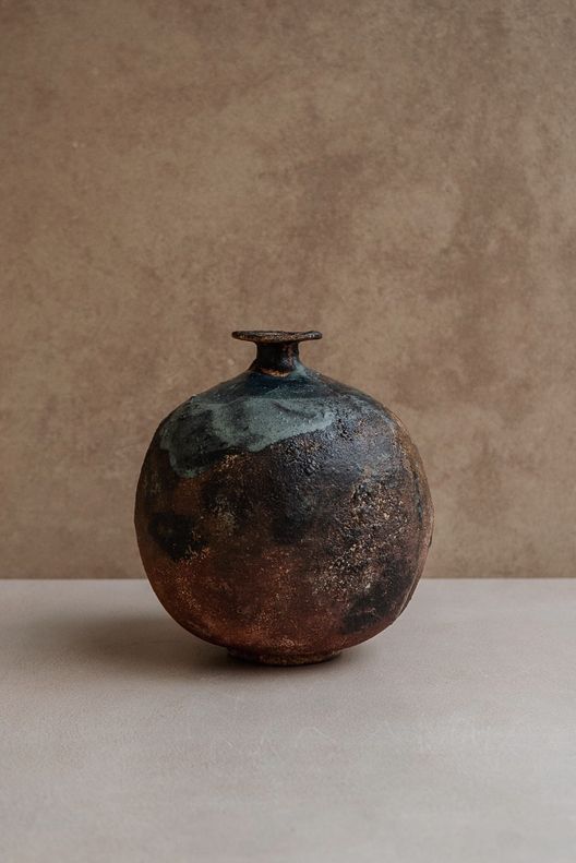 Ваза Тихе / Kyria ceramics