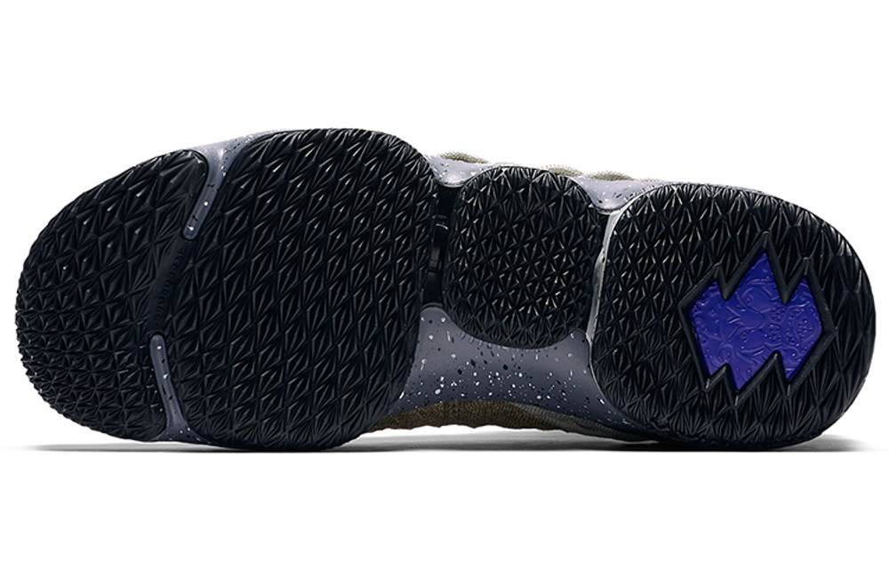 Кроссовки Nike Lebron 15 Watch Mowabb Lbj15 Acg