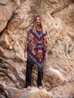 Пончо женское шерстяное с орнаментом