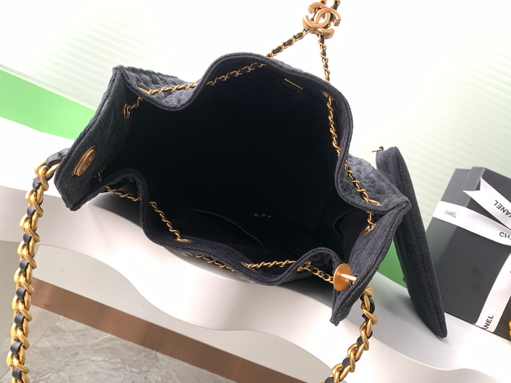 Chanel Bag 40 cm
