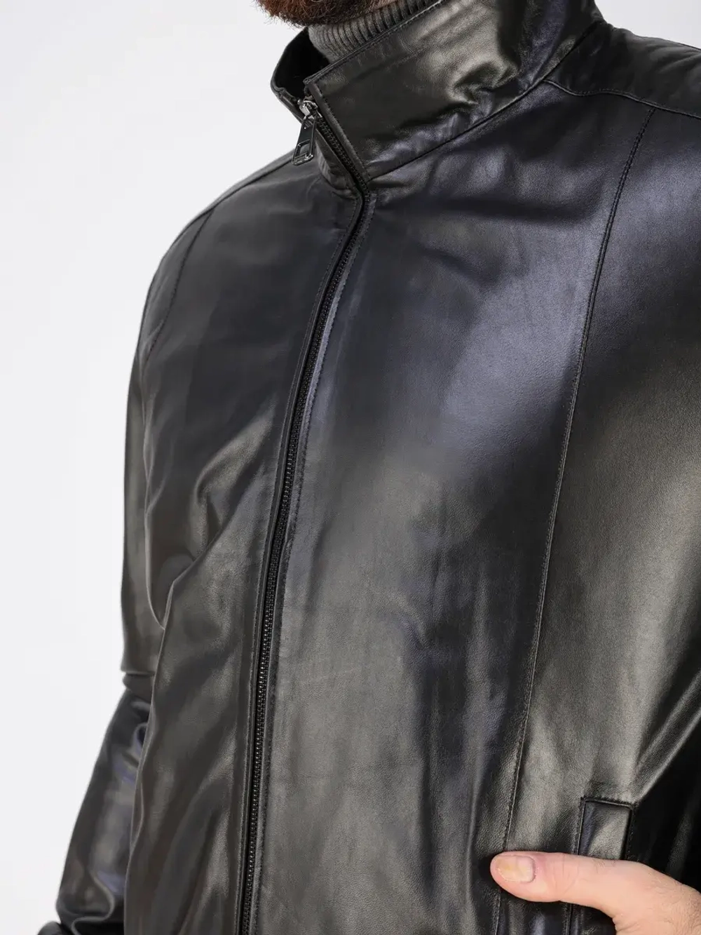 Кожаная куртка демисезонная на резинке