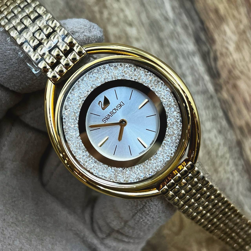Часы Swarovski