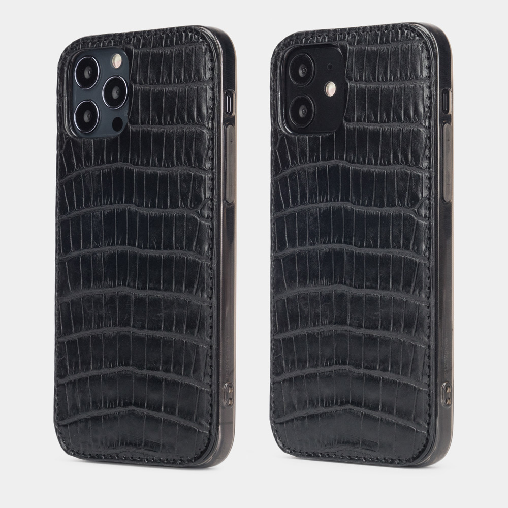 Накладка для iPhone 12/12Pro из кожи крокодила черного цвета