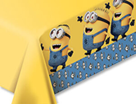 Скатерть Миньоны 133*183 см.