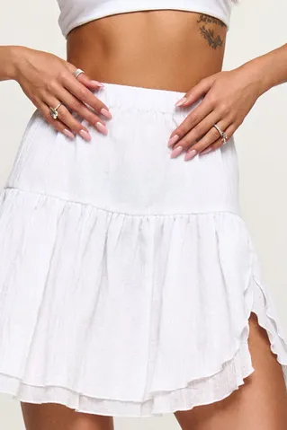 Мини юбка-лепесток из жатого хлопка белого цвета