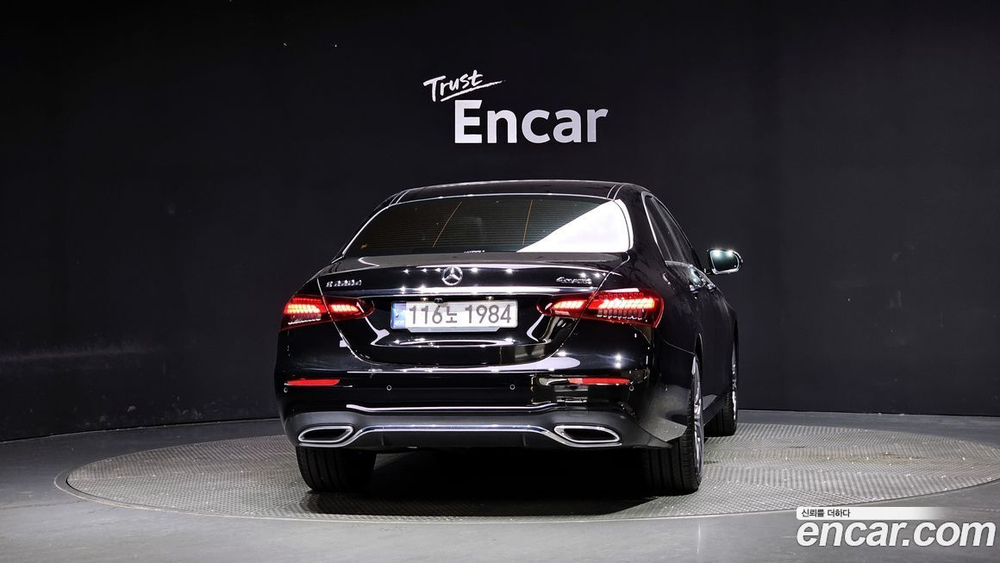 Mercedes-Benz E-Class W213 E220d 4MATIC AMG Line (07.2021)