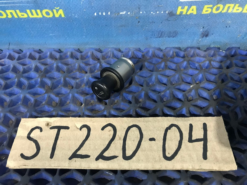 Прикуриватель TOYOTA AVENSIS 2001