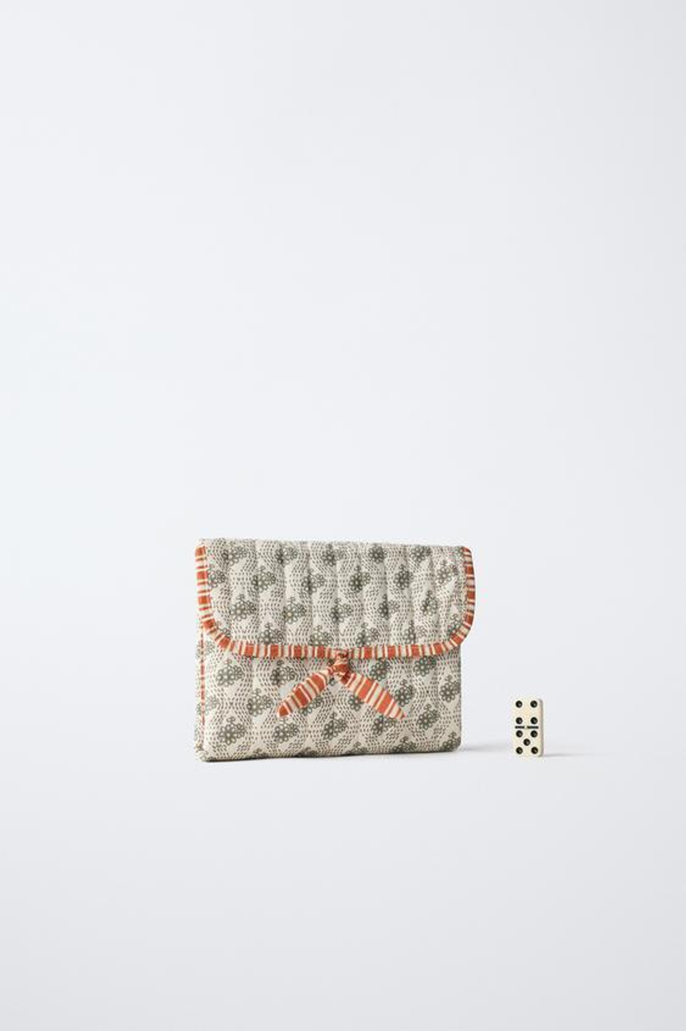 ZARA ПЕЛЕНАЛЬНЫЙ КОВРИК ДЛЯ МАМ С ЦВЕТОЧНЫМ ПРИНТОМ, ЭКРЮ