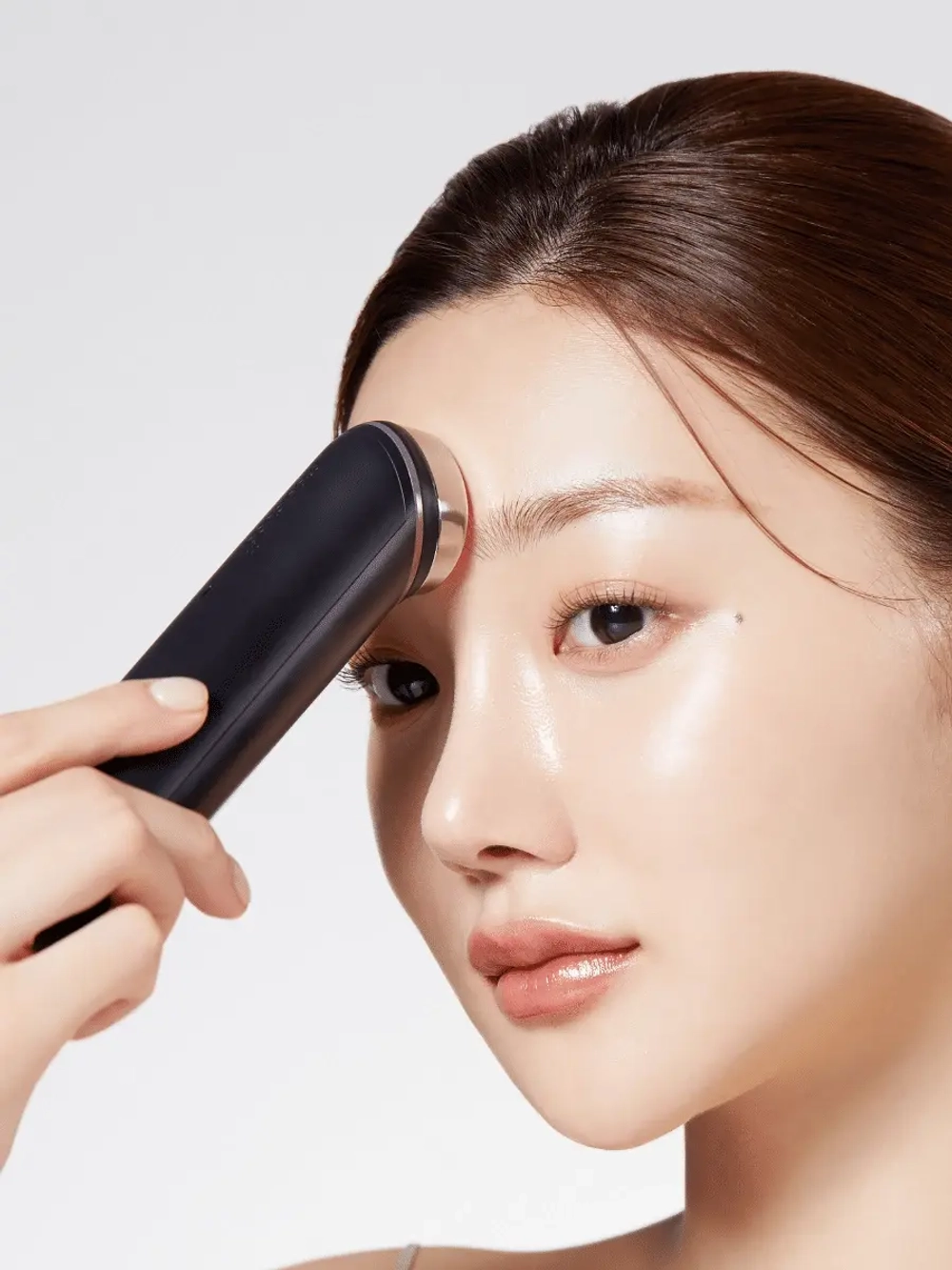 Medicube Микротоковый аппарат для лица 6-в-1 AGE-R Booster Pro Black