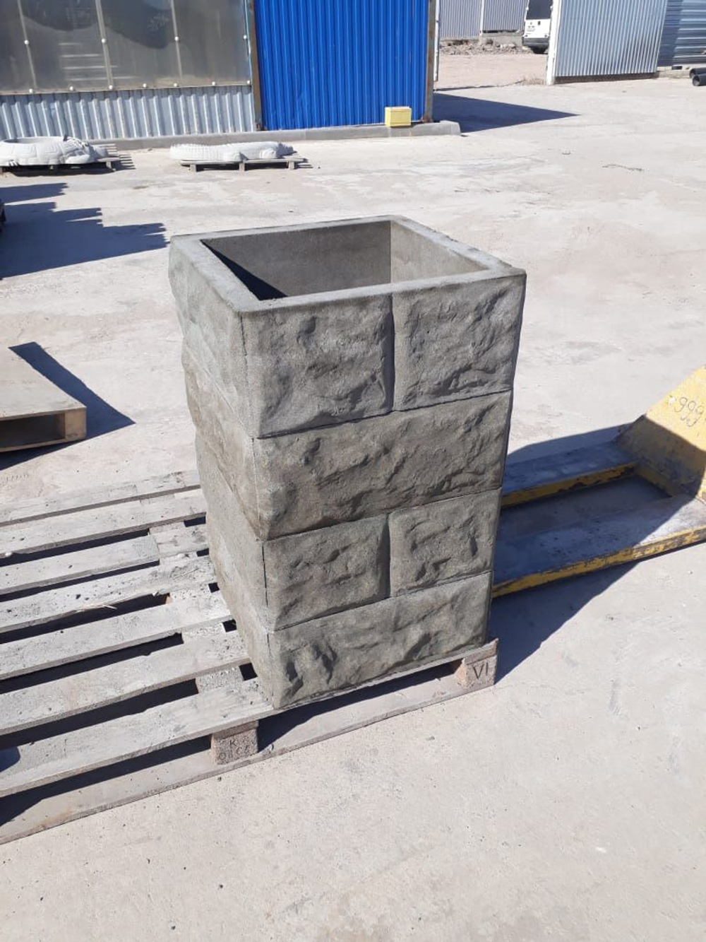 Блок наборный BN-10 "колотый камень" 50см*50см/20см