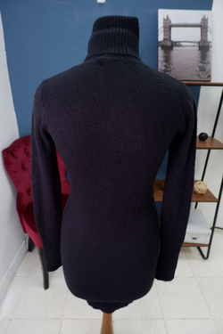 Джемпер La Frogg стильный 44 размер