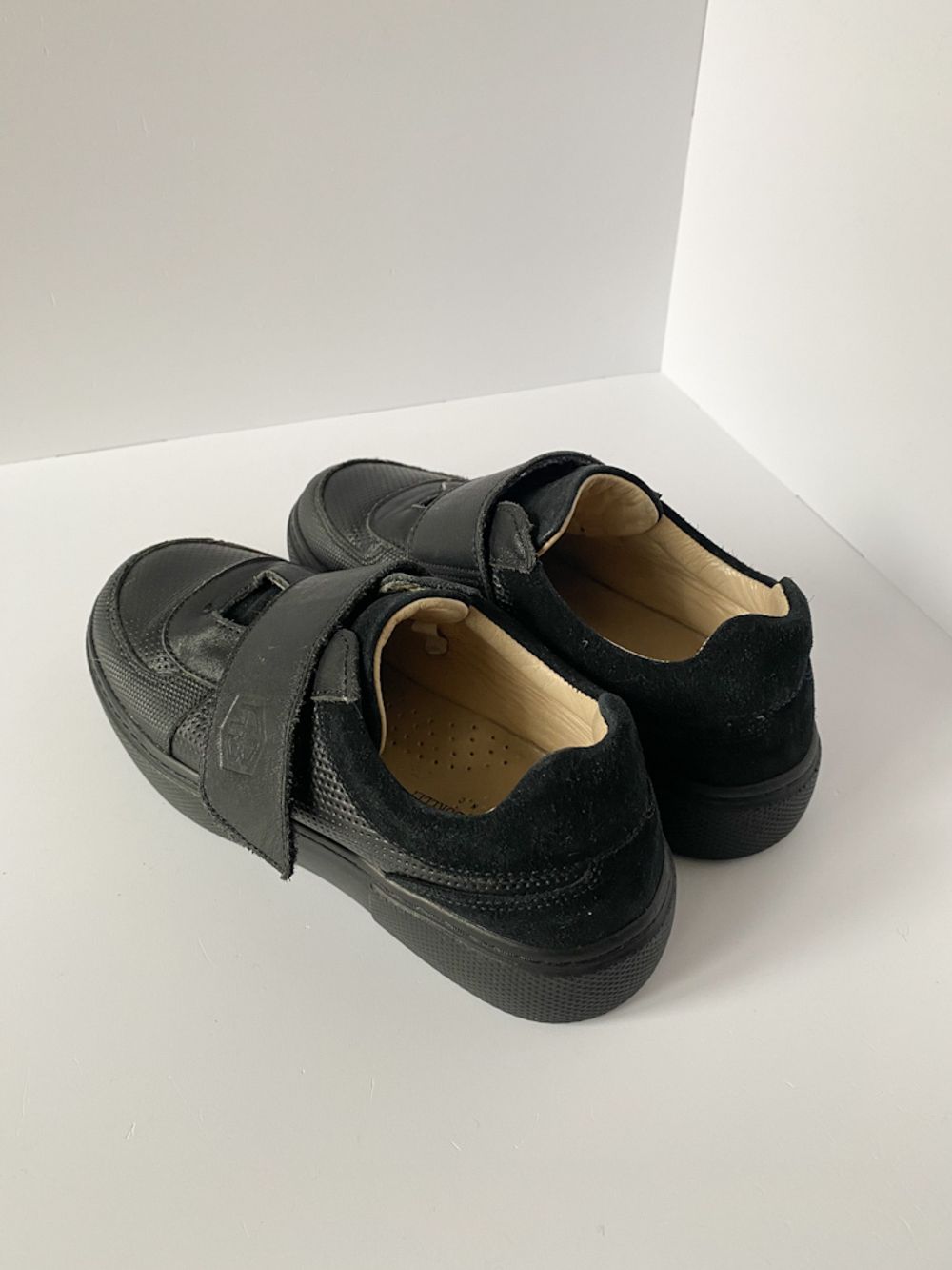 Кожаные кроссовки Alessandro Borelli, 32