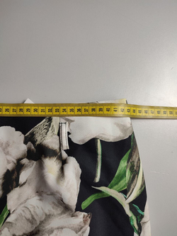 Юбка Guzella с крупными цветами, маркировка 44, визуально 50 размер