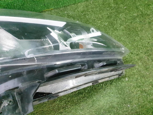 Битая Фара правая Kia Rio 4 (2020-н.в.) галоген