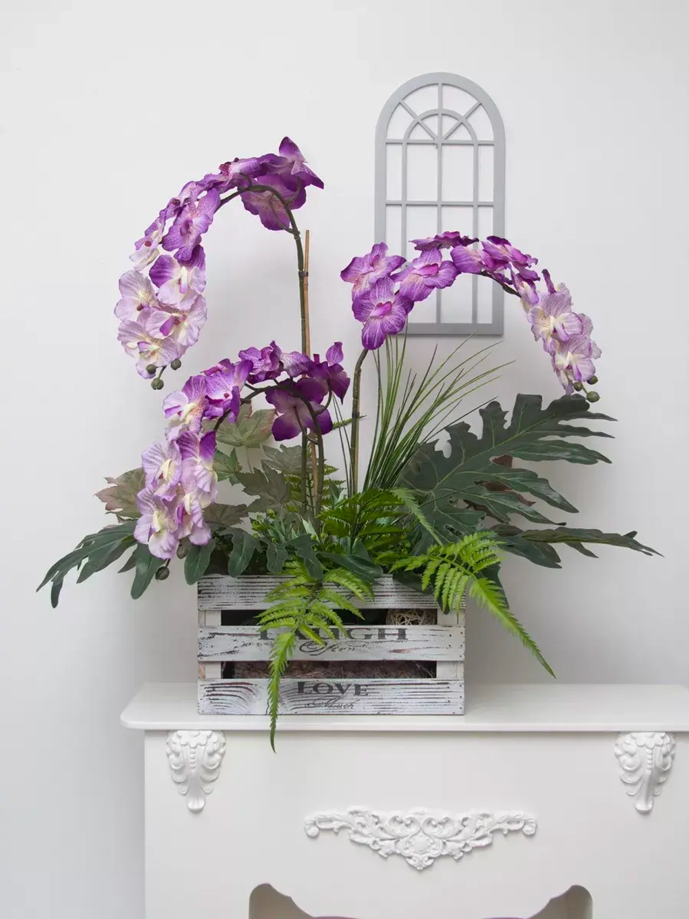 Композиция в ящике "Фаленопсис"