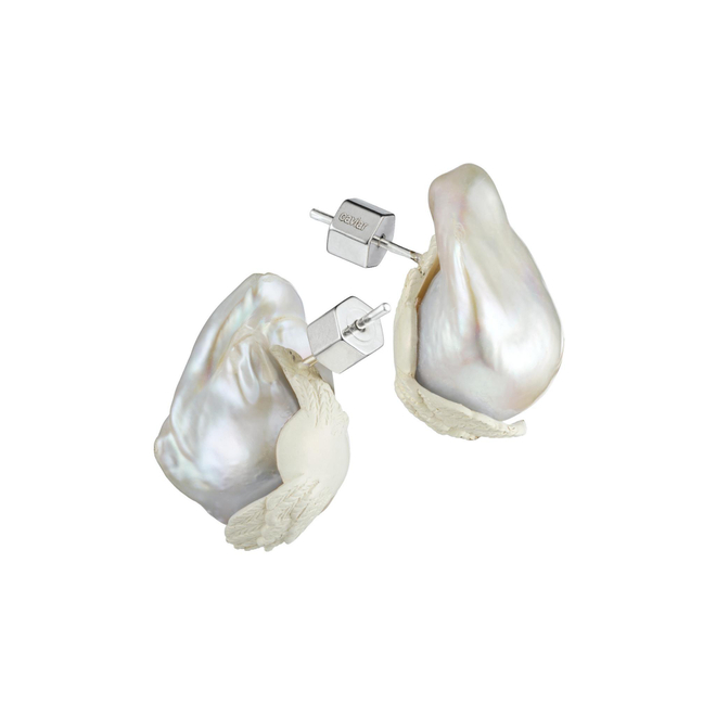 Серьги-пуссеты с жемчужиной