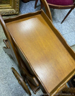 Сервировочный столик